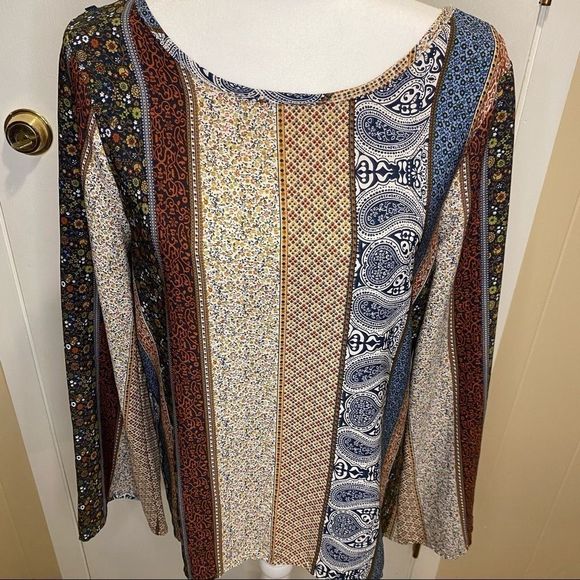 Vintage Havana Open Back Blouse - Picture 4 of 7